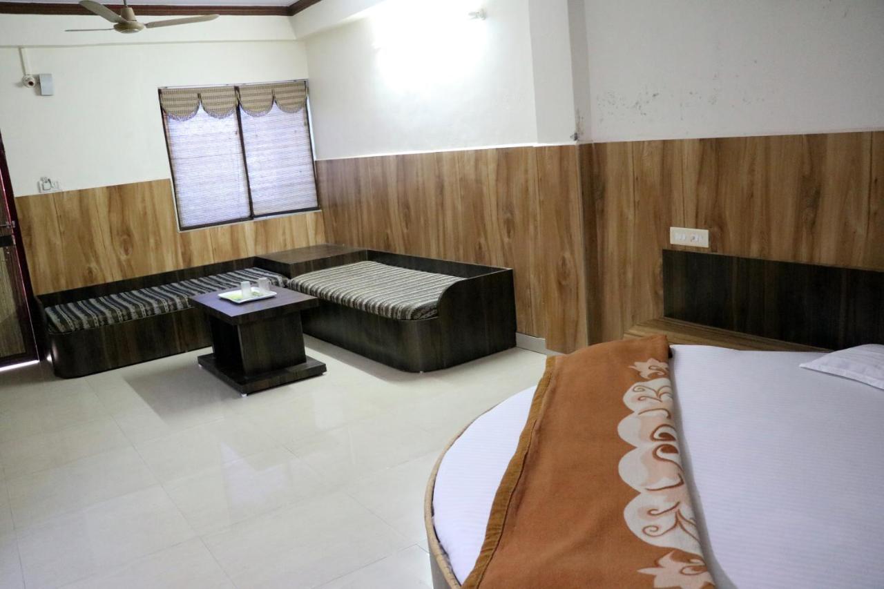 Jain Residency Hotel Pachmarhi ภายนอก รูปภาพ